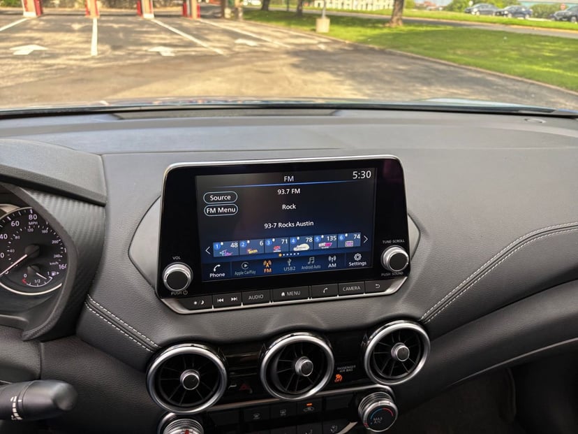 2025 Nissan Sentra - Image 17