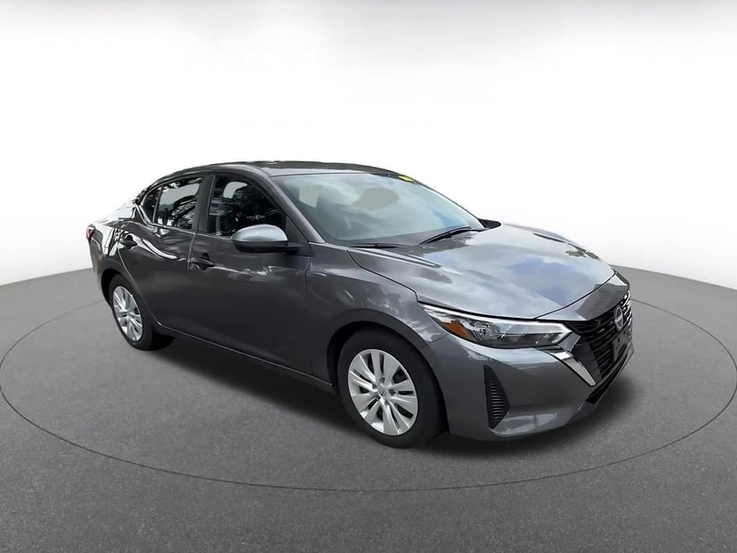 2025 Nissan Sentra - Image 2