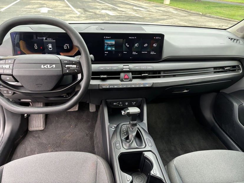 2025 Kia K4 - Image 29