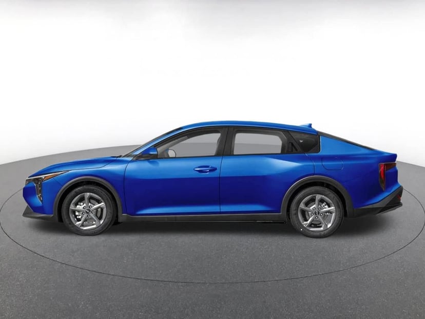 2025 Kia K4 - Image 3