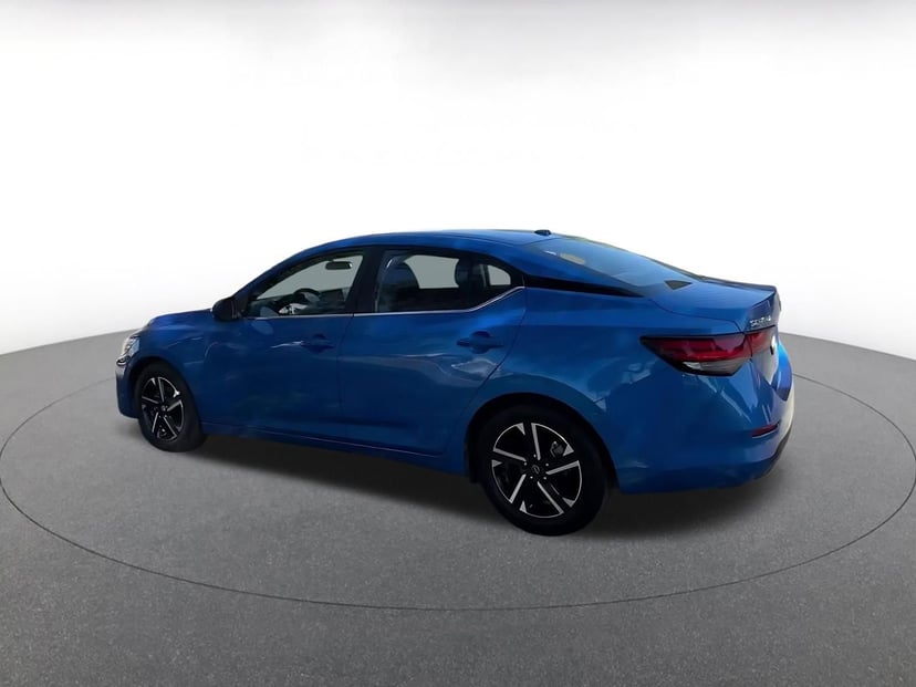 2025 Nissan Sentra - Image 10