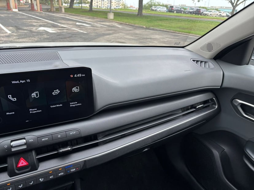 2025 Kia K4 - Image 31