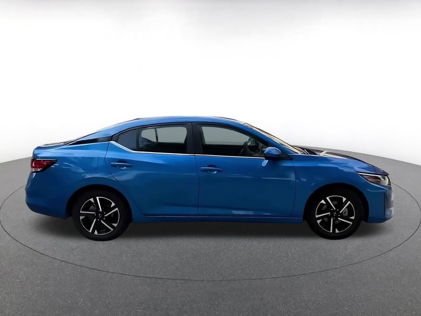 2025 Nissan Sentra - Image 16