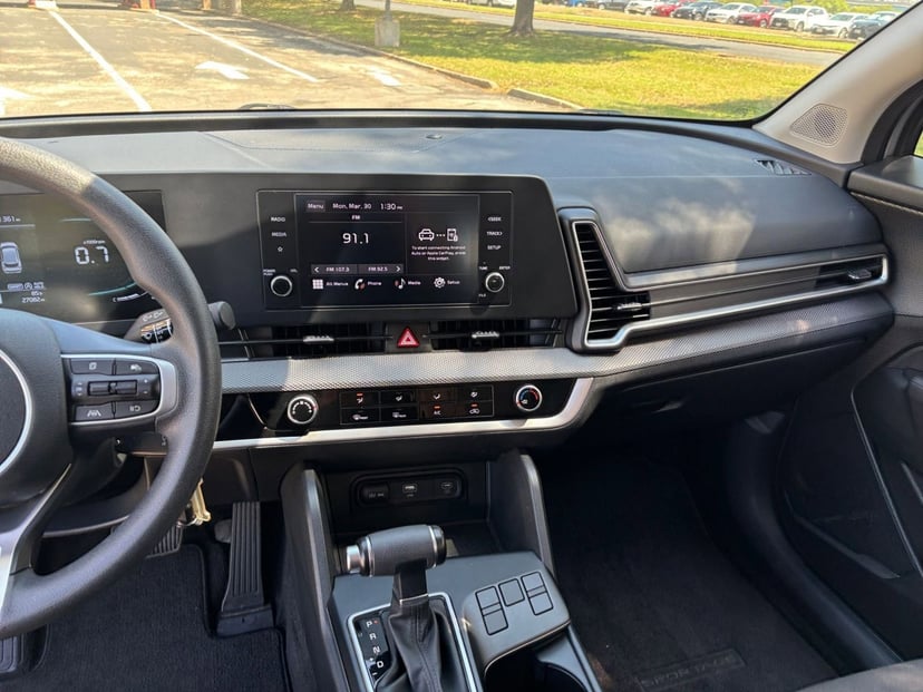 2025 Kia Sportage - Image 32