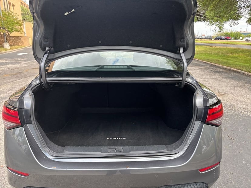 2025 Nissan Sentra - Image 21