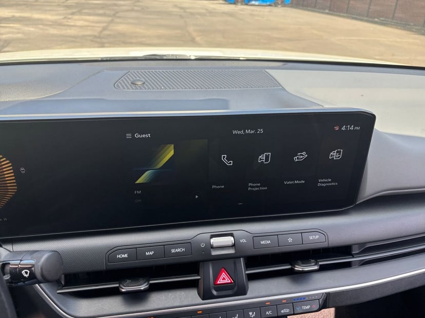 2025 Kia K4 - Image 17