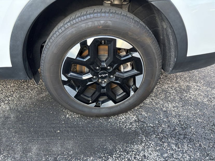 2024 Kia Sorento - Image 26