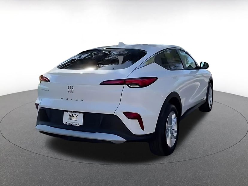2025 Buick Envista - Image 15