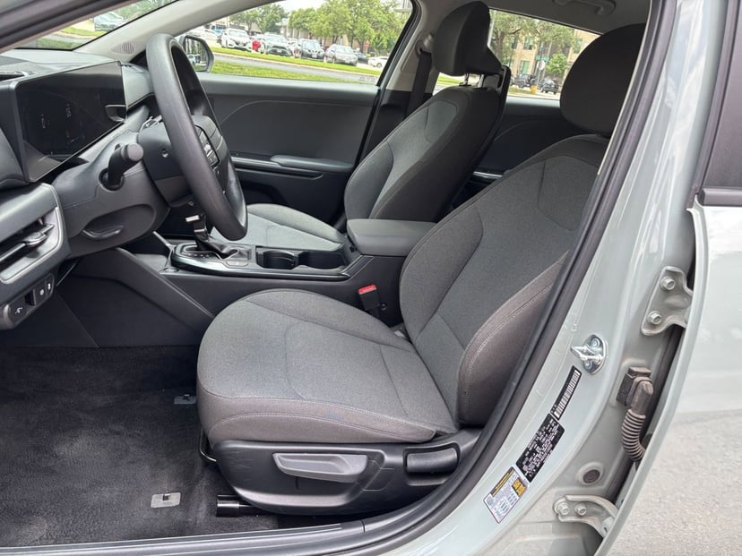 2025 Kia K4 - Image 22