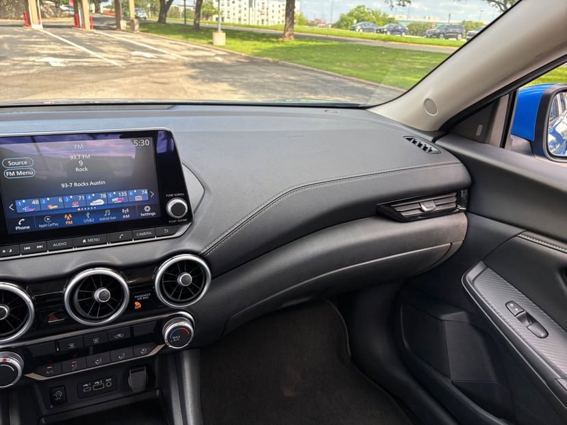 2025 Nissan Sentra - Image 30