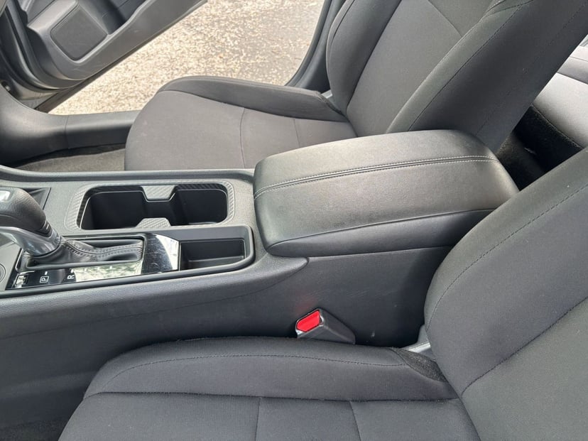 2025 Nissan Sentra - Image 31