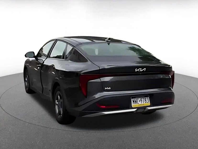 2025 Kia K4 - Image 10