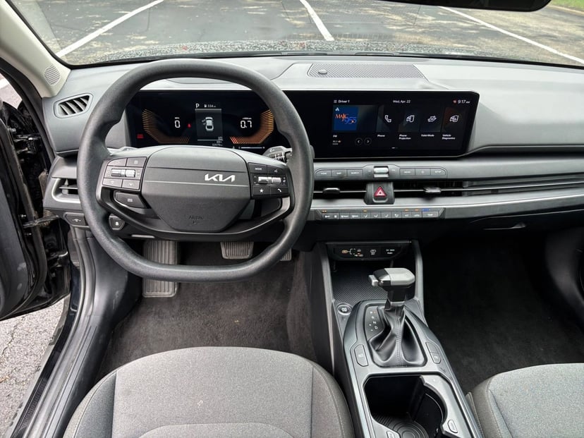 2025 Kia K4 - Image 29