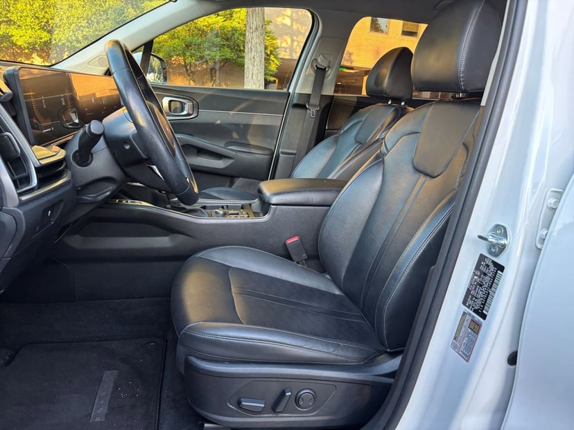 2024 Kia Sorento - Image 22