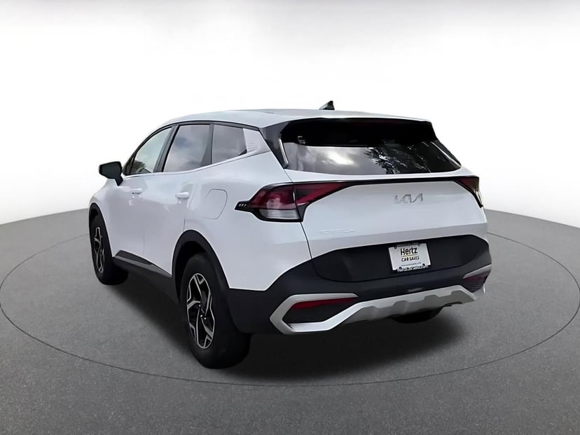 2025 Kia Sportage - Image 5
