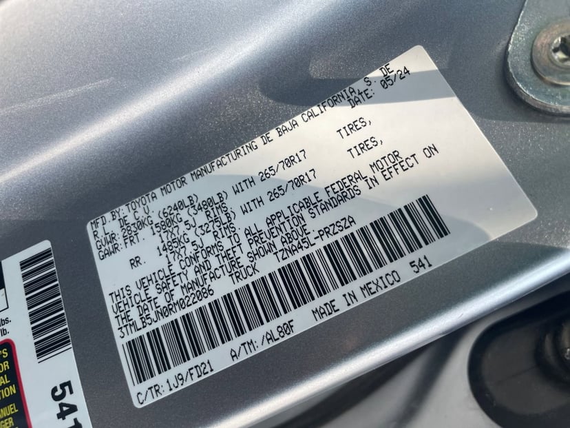2024 Toyota Tacoma - Image 23