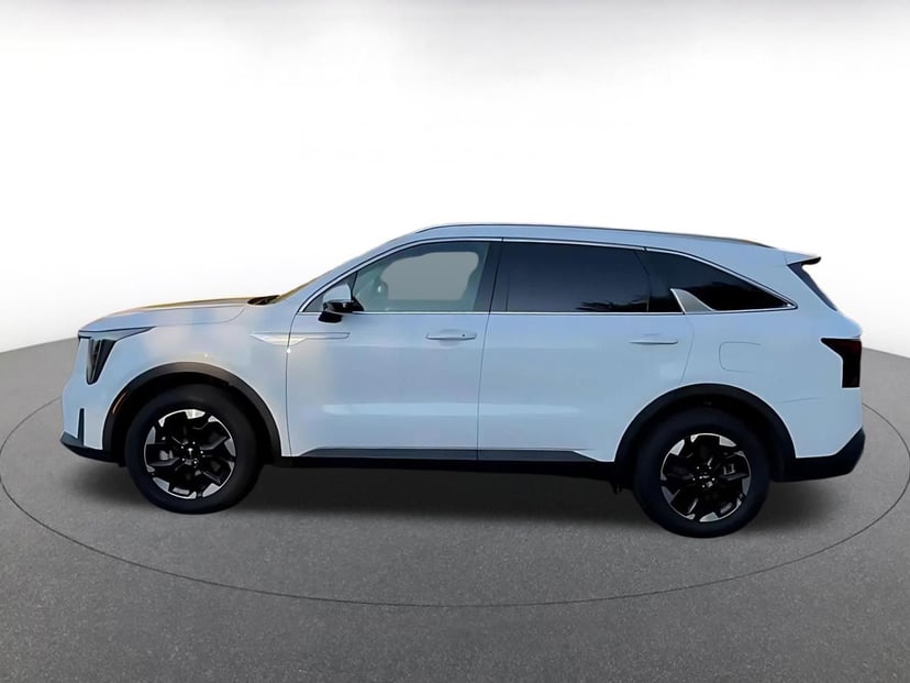 2024 Kia Sorento - Image 8