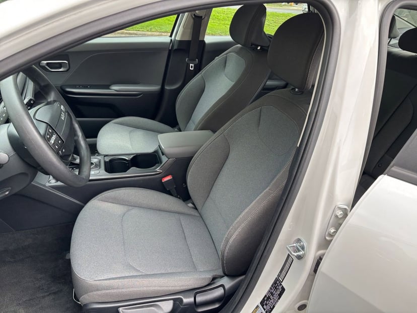 2025 Kia K4 - Image 32