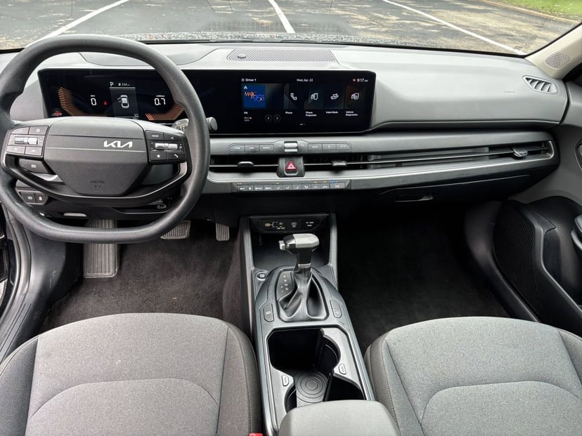2025 Kia K4 - Image 28