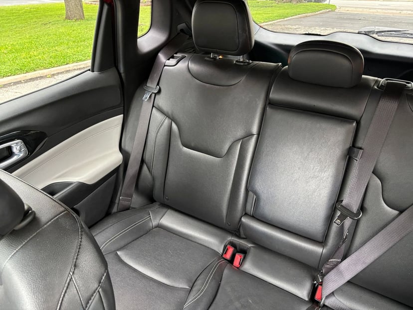 2025 Jeep Compass - Image 34