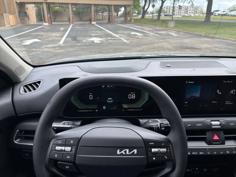 2025 Kia K4 - Image 29
