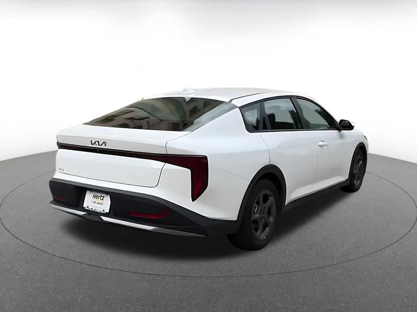 2025 Kia K4 - Image 12