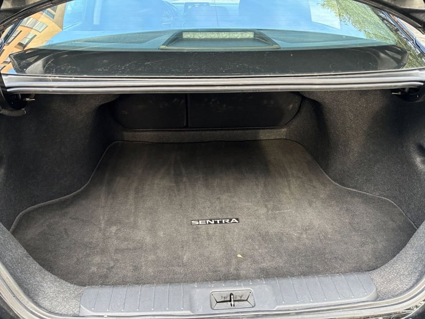 2025 Nissan Sentra - Image 26