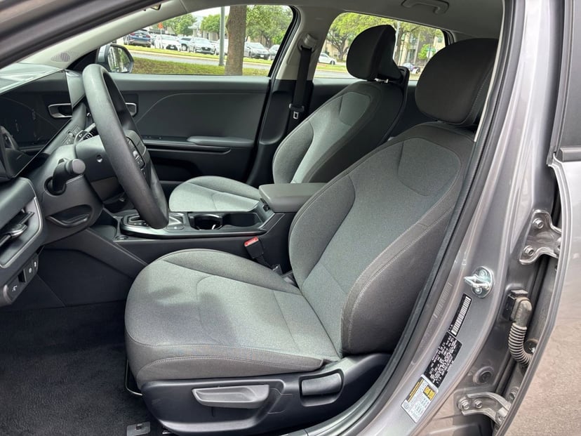 2025 Kia K4 - Image 22