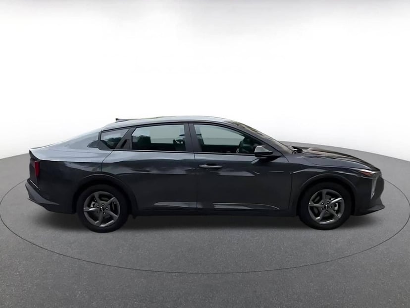 2025 Kia K4 - Image 16