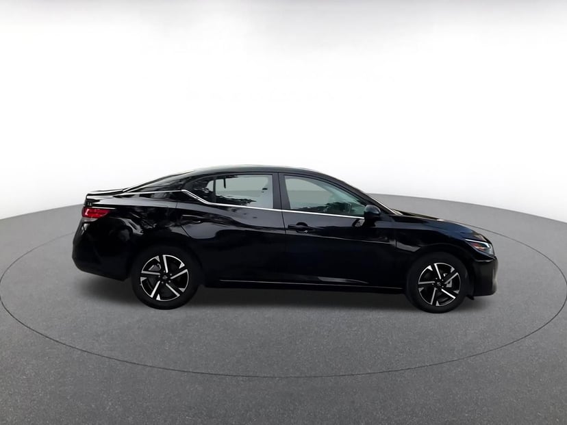 2025 Nissan Sentra - Image 13