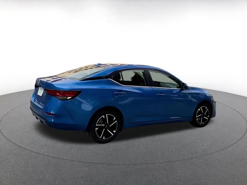 2025 Nissan Sentra - Image 13