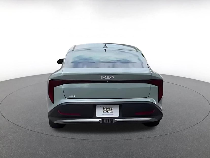 2025 Kia K4 - Image 12
