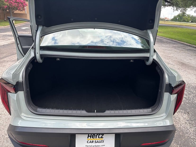 2025 Kia K4 - Image 26