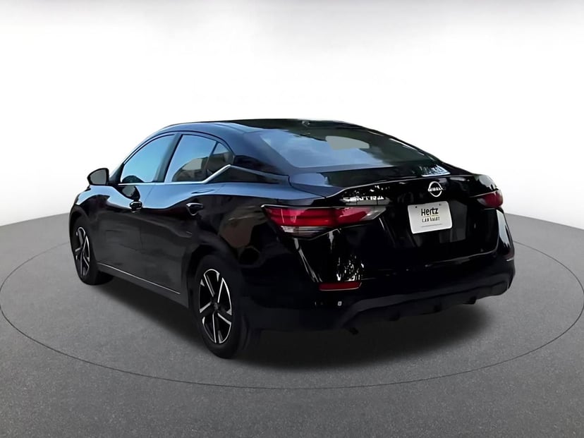 2025 Nissan Sentra - Image 8
