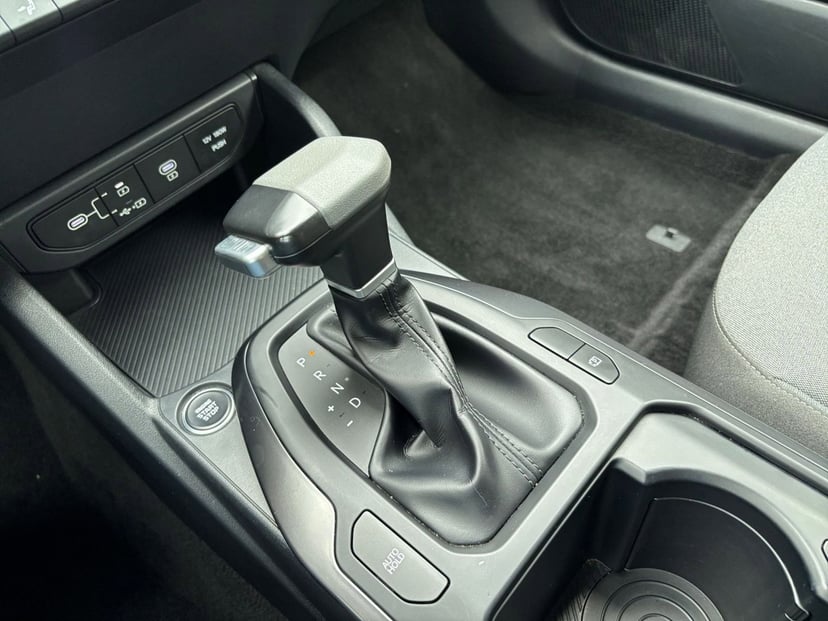 2025 Kia K4 - Image 37