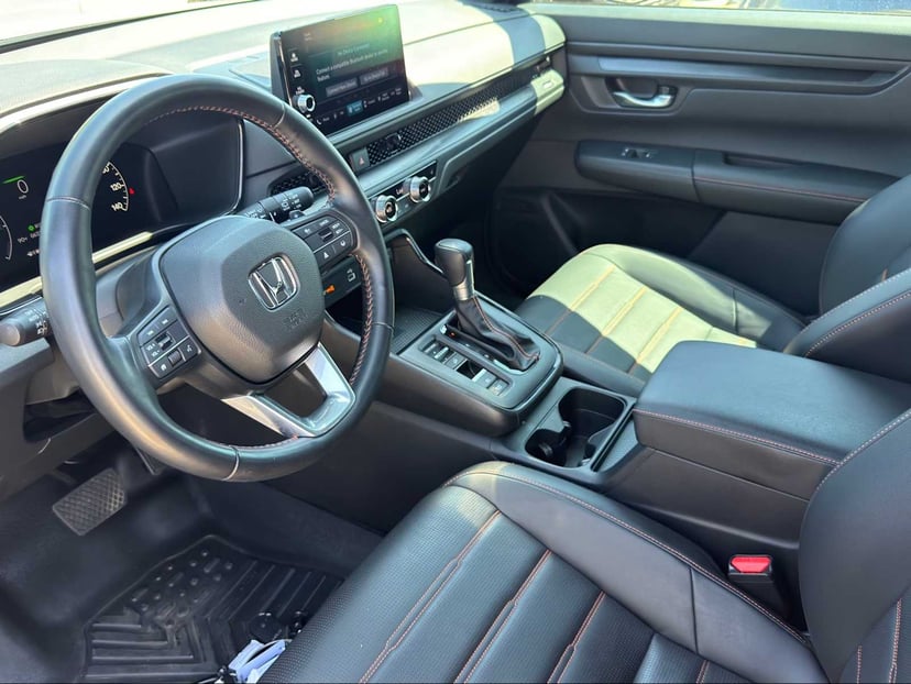 2025 Honda CR-V Hybrid - Image 11