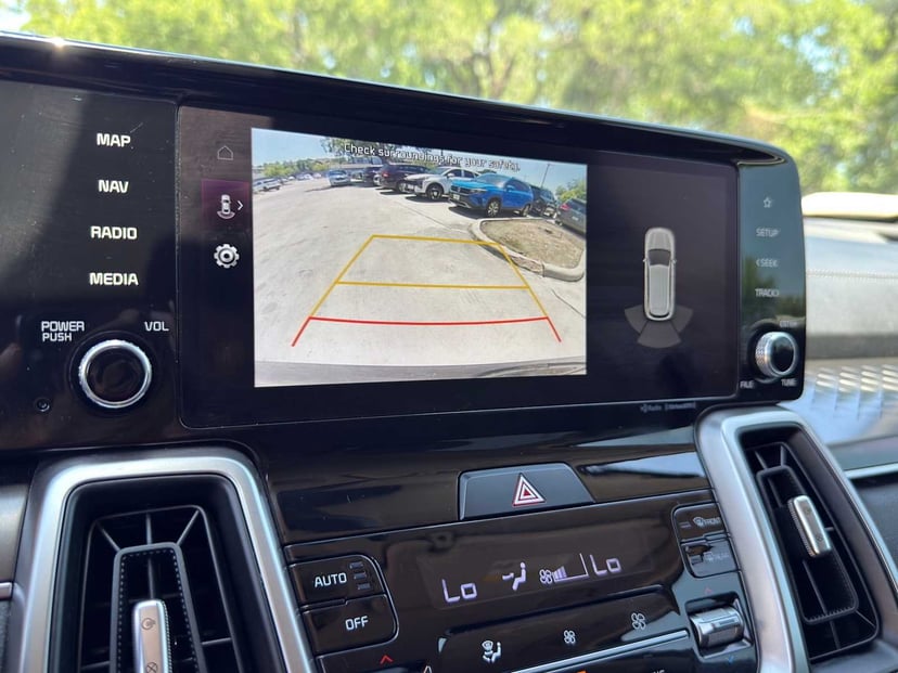 2022 Kia Sorento - Image 16