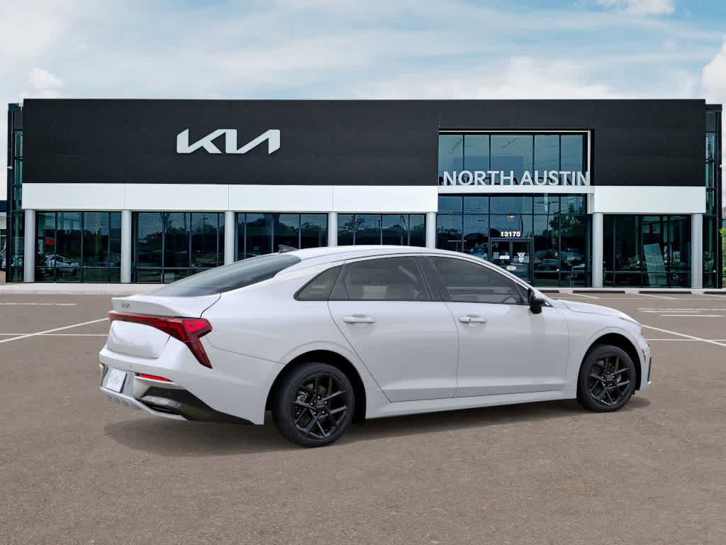 2026 Kia K5 - Image 6