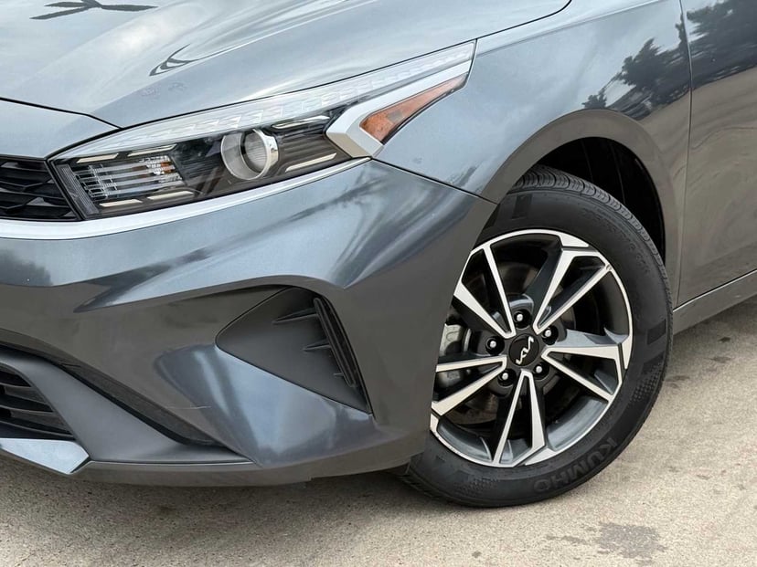 2024 Kia Forte - Image 5