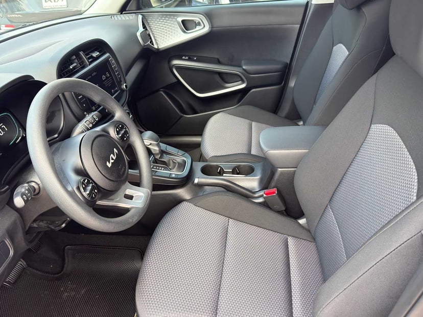 2025 Kia Soul - Image 11