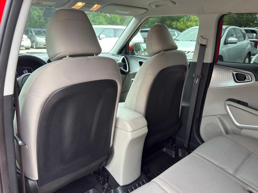 2024 Kia Soul - Image 24
