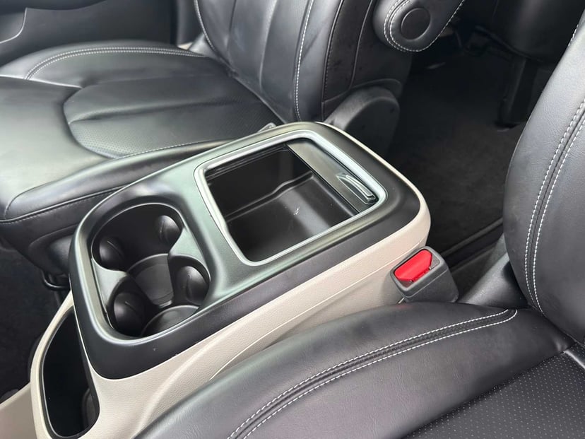 2023 Chrysler Pacifica - Image 12