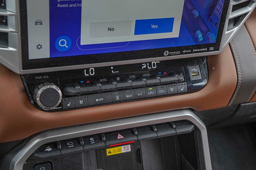 2023 Toyota Tundra - Image 17