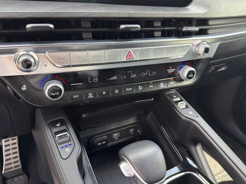 2024 Kia Telluride - Image 16
