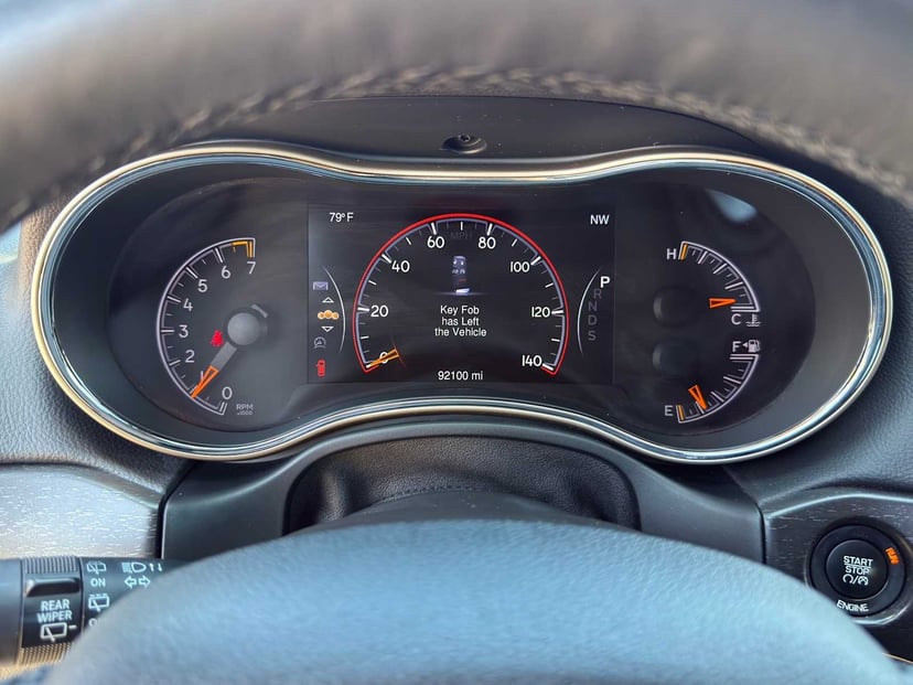 2015 Jeep Grand Cherokee - Image 19