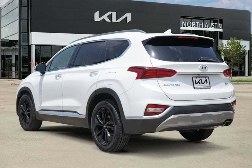 2019 Hyundai Santa Fe - Image 3