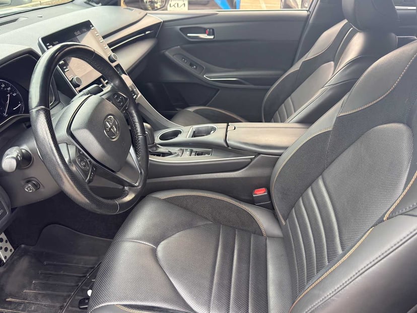 2019 Toyota Avalon - Image 11
