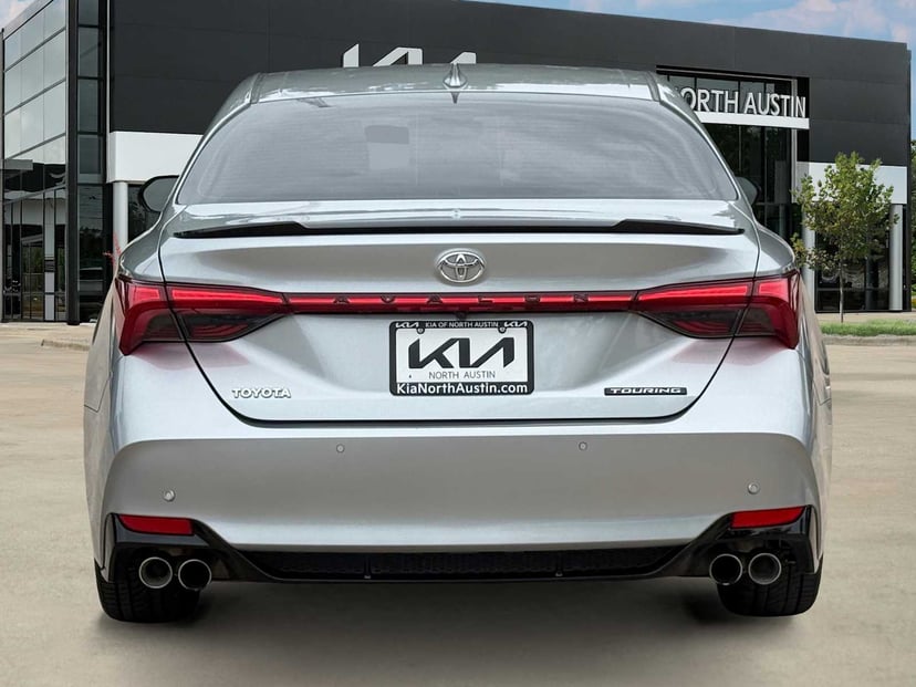 2019 Toyota Avalon - Image 8