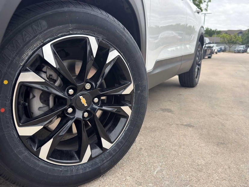 2022 Chevrolet Trailblazer - Image 3