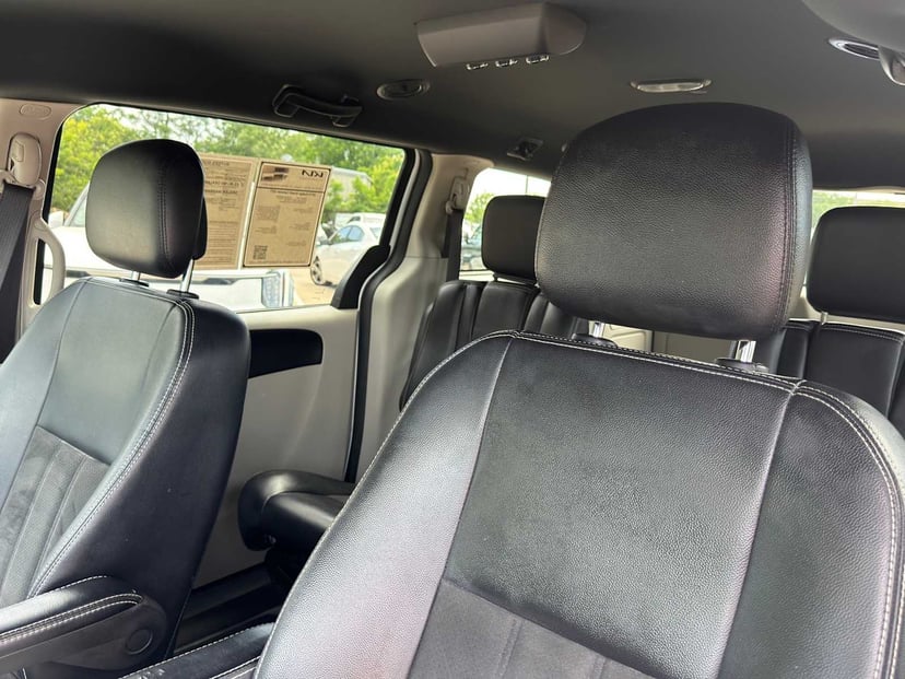 2019 Dodge Grand Caravan - Image 9